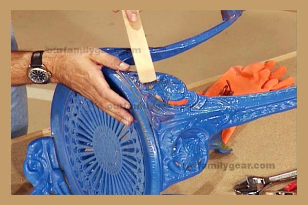 how to clean wrought iron
cleaning wrought iron
polishing wrought iron
how to shine wrought iron
wrought iron polish
how to make iron shine